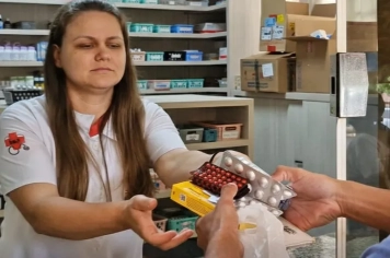 SECRETARIA DE SAÚDE DE SALMOURÃO GARANTE ABASTECIMENTO CONSTANTE DE MEDICAMENTOS À POPULAÇÃO